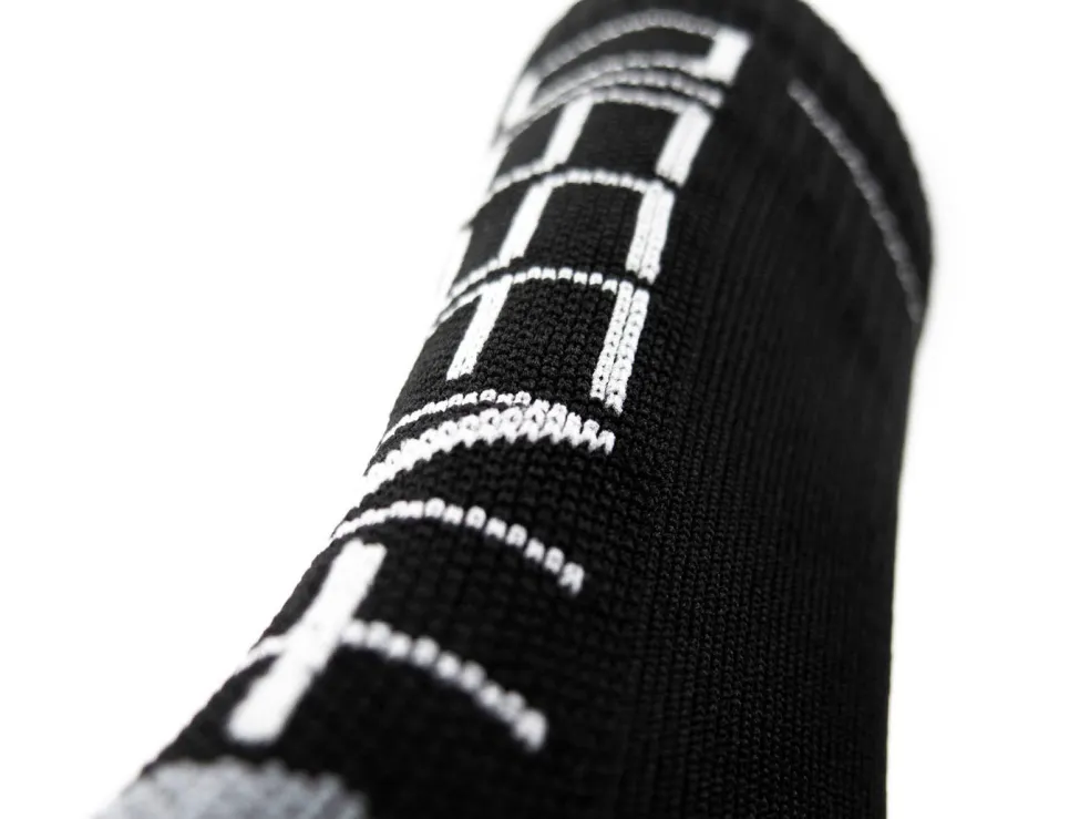 Therm-ic Dissent Supercrew Comp Nano 8" - Ultimate Breathability Bike sock MTB Clearance